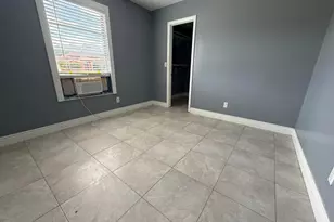2013 SW Burman Ln, Port Saint Lucie, FL 34984 - Photo 6
