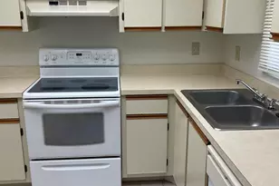 1550 SE Royal Green Cir, Port Saint Lucie, FL 34952 - Photo 4