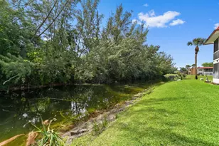 368 Lake Frances Dr, West Palm Beach, FL 33411 - Photo 20