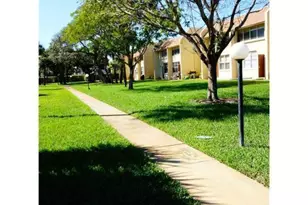 2805 SW 22nd Ave, Delray Beach, FL 33445 - Photo 20