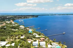 1013 NE Orange Ave, Jensen Beach, FL 34957 - Photo 8