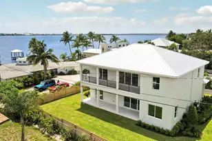 1013 NE Orange Ave, Jensen Beach, FL 34957 - Photo 2