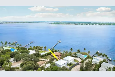 1023 NE Orange Avenue, Jensen Beach, FL 34957 - Photo 8