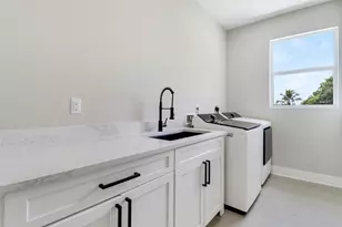 1023 NE Orange Ave, Jensen Beach, FL 34957 - Photo 32