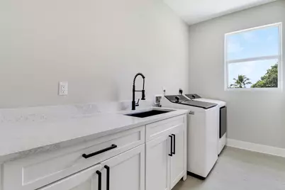 1023 NE Orange Avenue, Jensen Beach, FL 34957 - Photo 32