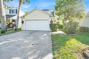 130 Canterbury Pl, Royal Palm Beach, FL 33414 - Photo 2