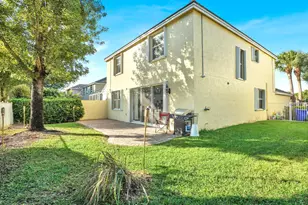 130 Canterbury Pl, Royal Palm Beach, FL 33414 - Photo 40
