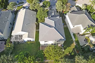 130 Canterbury Pl, Royal Palm Beach, FL 33414 - Photo 10