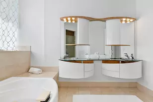 18101 Collins Ave, Sunny Isles Beach, FL 33160 - Photo 28