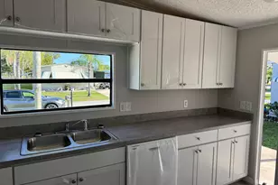 83 Flores Del Norte, Fort Pierce, FL 34951 - Photo 4
