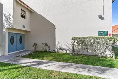 1428 SE 4th Avenue #215, Deerfield Beach, FL 33441 - Photo 4