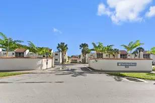 1428 SE 4th Ave, Deerfield Beach, FL 33441 - Photo 2