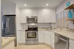 650 Snug Harbor Dr, Boynton Beach, FL 33435 - Photo 2