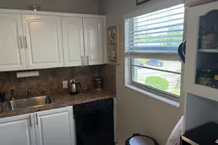 313 Dorset H, Boca Raton, FL 33434 - Photo 2