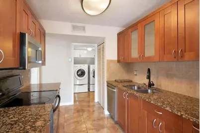 2206 NW 39th Avenue, Pompano Beach, FL 33066 - Photo 8