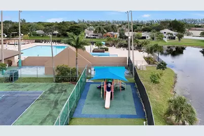 2206 NW 39th Avenue, Pompano Beach, FL 33066 - Photo 30