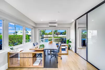 2200 NE 26th Street, Wilton Manors, FL 33305 - Photo 20