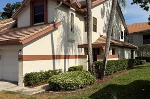 12628 Shoreline Dr, Wellington, FL 33414 - Photo 2