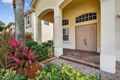 2205 SW Newport Isles Boulevard, Port Saint Lucie, FL 34953 - Photo 2