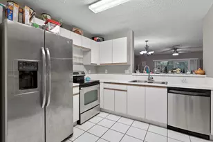 9880 Kamena Cir, Boynton Beach, FL 33436 - Photo 10