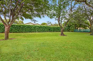 9880 Kamena Cir, Boynton Beach, FL 33436 - Photo 8