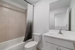 4407 Hemlock Dr, Riviera Beach, FL 33410 - Photo 12