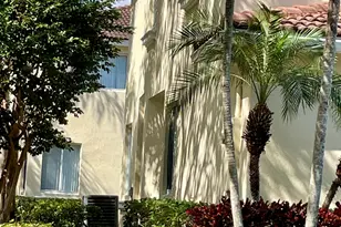 3121 N Evergreen Cir, Boynton Beach, FL 33426 - Photo 2