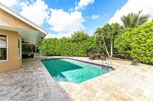 1212 Columbine Pl, Wellington, FL 33414 - Photo 16