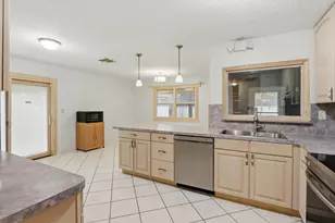 10340 SE Jupiter Narrows Dr, Hobe Sound, FL 33455 - Photo 10