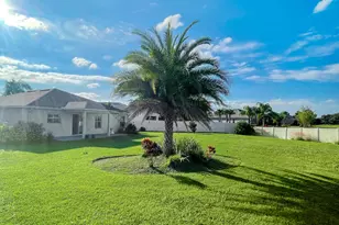 1641 Strathmore Cir, Mount Dora, FL 32757 - Photo 20