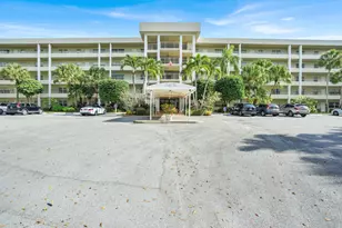 804 Cypress Blvd, Pompano Beach, FL 33069 - Photo 2