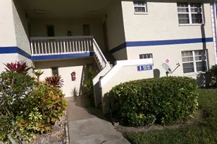 1514 SE Royal Green Cir, Port Saint Lucie, FL 34952 - Photo 2