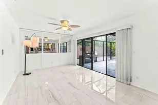 1075 Raintree Ln, Palm Beach Gardens, FL 33410 - Photo 14