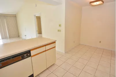 2544 SE Tropical East Circle E, Port Saint Lucie, FL 34952 - Photo 14