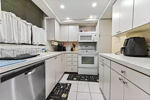 3392 NE Causeway Blvd, Jensen Beach, FL 34957 - Photo 16