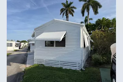 210 Cardinal Drive #B, Briny Breezes, FL 33435 - Photo 4