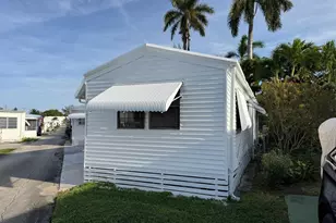 210 Cardinal Dr, Briny Breezes, FL 33435 - Photo 4