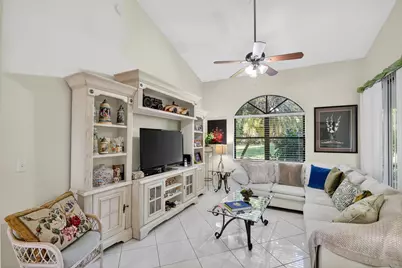7147 Le Chalet Boulevard, Boynton Beach, FL 33472 - Photo 6