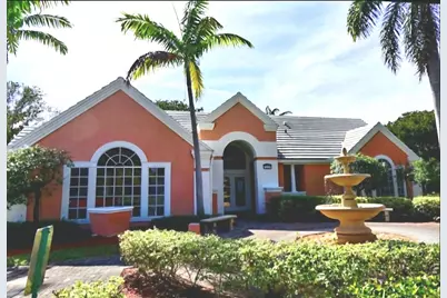 1020 Crystal Way #L, Delray Beach, FL 33444 - Photo 6