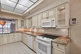 11390 12 Oaks Way, North Palm Beach, FL 33408 - Photo 12