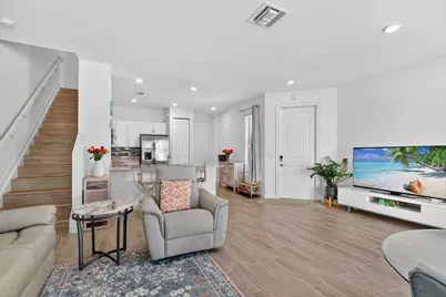 1011 Willow Place, Riviera Beach, FL 33410 - Photo 8