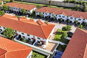 1011 Willow Pl, Riviera Beach, FL 33410 - Photo 56