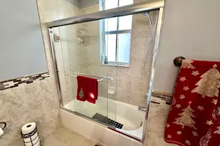 4720 Mimosa Pl, Pompano Beach, FL 33073 - Photo 10