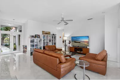 1245 Owl Pointe Circle, West Palm Beach, FL 33409 - Photo 10