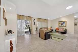 10911 Lake Front Pl, Boca Raton, FL 33498 - Photo 12