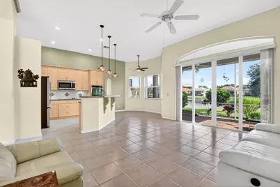 7204 Demedici Circle, Delray Beach, FL 33446 - Photo 10