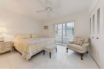 116 Windsor F, West Palm Beach, FL 33417 - Photo 6