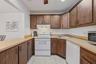 3622 La Playas Ct, Greenacres, FL 33463 - Photo 8