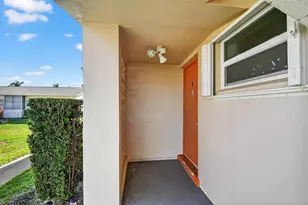 2667 Dudley Dr, West Palm Beach, FL 33415 - Photo 4