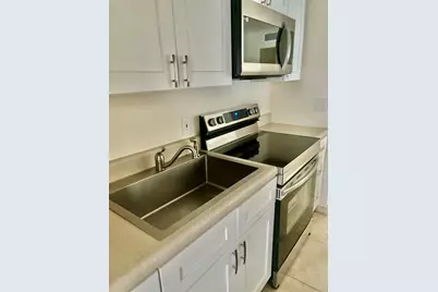 200 Main Boulevard #2-D, Boynton Beach, FL 33435 - Photo 2